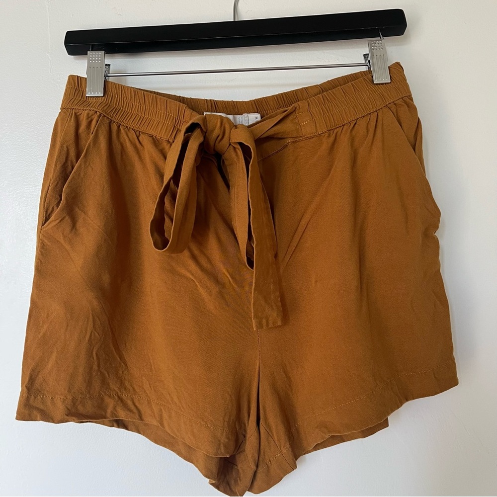 Twik Shorts with Tie